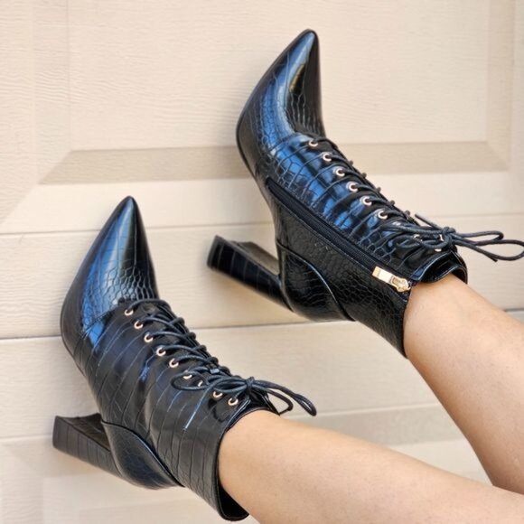 Women's Pointed Toe Chunky High Heel Lace Up Boots Black Color - Picture 4 of 6
